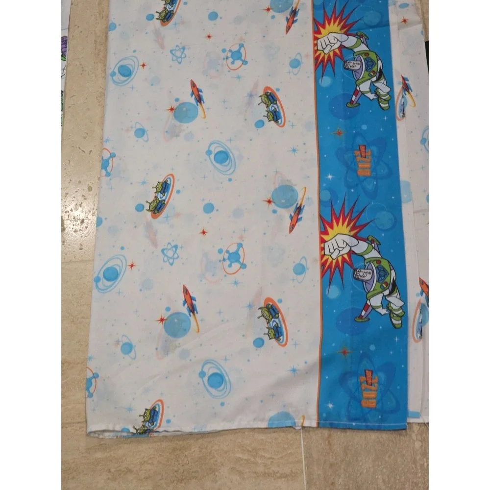 Set of 2 Top Flat Twin Sheets Toy Story‎ Wood Buzz Aliens Fabric Pixar GUC